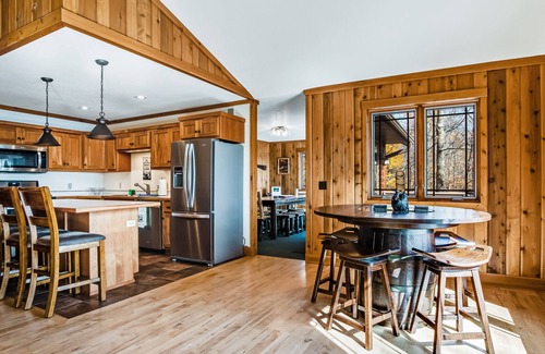 Presque Isle Casa | Lakefront, dog-friendly retreat w/ kayaks, canoe, basketball, & beach area