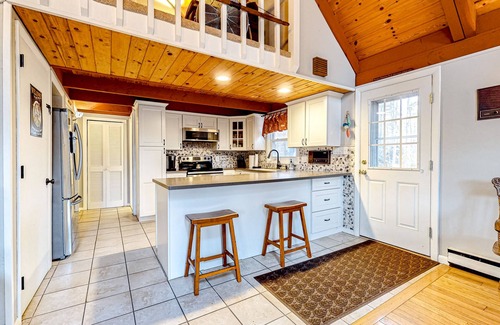 Lake Arrowhead Casa | Lakefront dog-friendly home with dock, waterfront deck, wood fireplace, & W/D