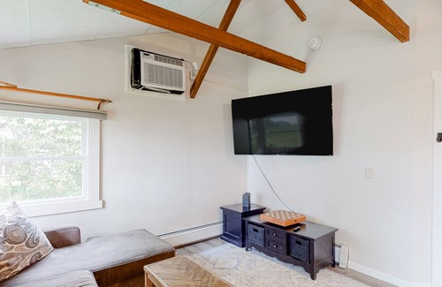 Swanton Casa | Lakefront, Dog-Friendly Home with High-Speed WiFi, Lake View, Kayak, & Firepit