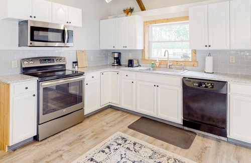 Swanton Casa | Lakefront, Dog-Friendly Home with High-Speed WiFi, Lake View, Kayak, & Firepit
