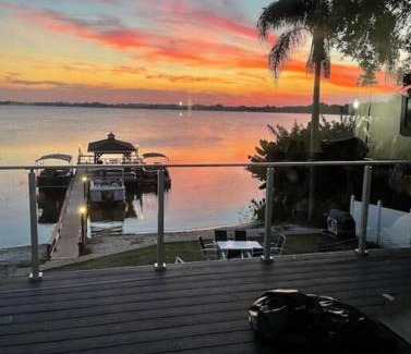 Mount Dora Casa | Lakefront Duplex With Pontoon Boat 3 Bed House