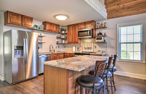 Eatonton Casa | Lakefront Eatonton Home: Boat Dock + Fire Pit