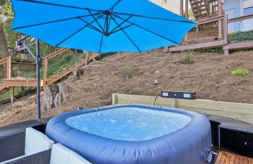 Snellville Casa | Lakefront Escape with Sauna Hot Tub BBQ & Games
