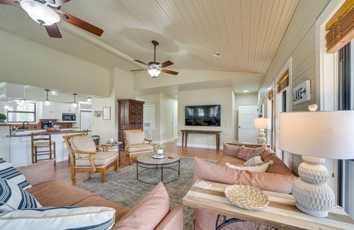 Longtown Casa | Lakefront Eufaula Vacation Rental w/ Private Dock
