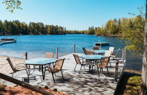 Mayfield Casa | Lakefront Family Beach Escape-SUP-Pontoon Rentals