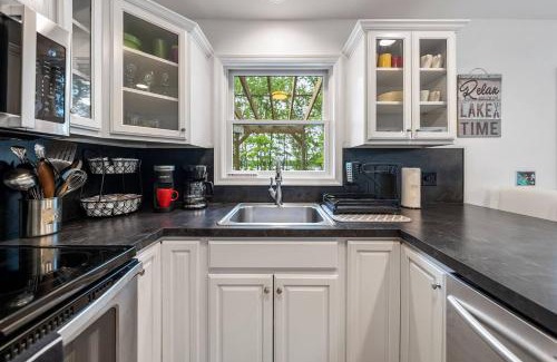 Gouldsboro Casa | Lakefront Family Home With Private Fishing Dock and Kayaks In Big Bass Lake