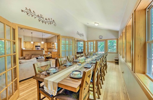 Heber Springs Casa | Lakefront Family Escape w/ Fire Pit & 2 Decks!