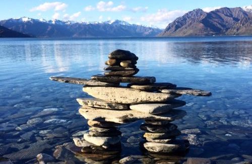 Lake Hawea Casa | Lakefront Fantail Cottage Lake Hawea, Wanaka