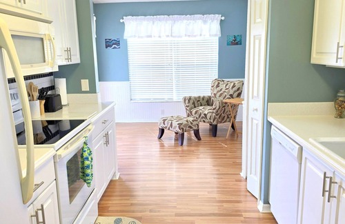 Vero Beach Casa | Lakefront Florida Home in 55+ community