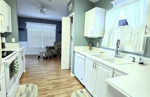 Vero Beach Casa | Lakefront Florida Home in 55+ community