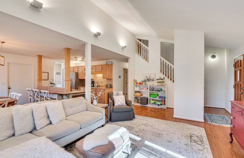 Westminster Casa | Lakefront Gem w/ Games in Westminster!