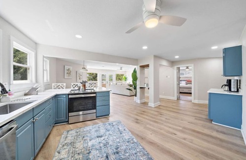 West Livingston Casa | Lakefront Getaway with Pier and Pool