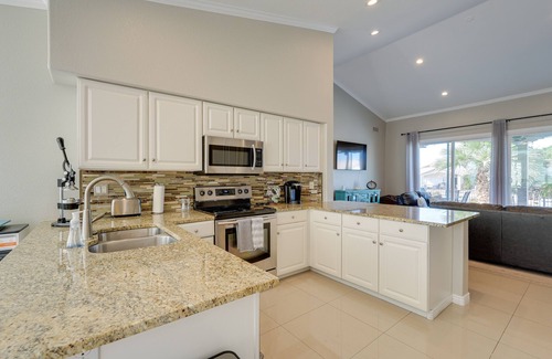 Arrowhead Lakes Casa | Lakefront Glendale Home w/ Private Pool & Dock