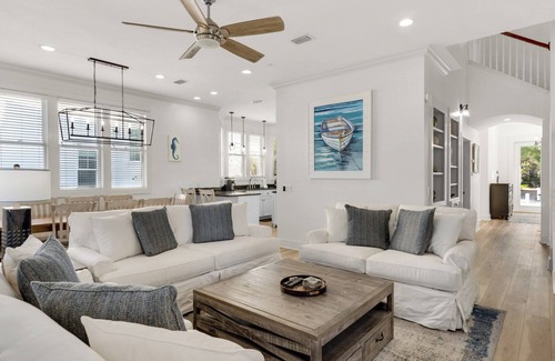 Sunnyside Casa | Lakefront Haven in Carillon Beach