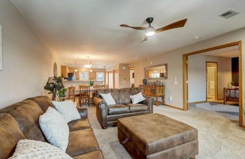 Lake Delton Casa | Lakefront Haven for Families Golfers and Girls Trips