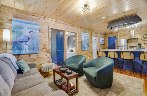 Saylorsburg Apartamento | Lakefront Haven: Modern Cottage