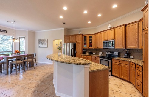 Quinlan Casa | Lakefront Haven- Relax, Fish, Dock on Lake Tawakoni
