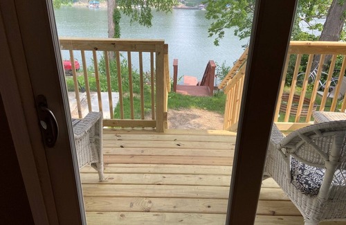 Belleville Cabaña | Lakefront home. completed in 7/23- beautifully furnished.