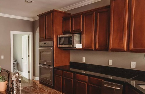 Bracey Casa | ★Lakefront Home Gaston Getaway★6 BDR★BBQ★Sleep 22