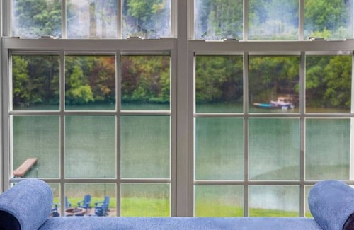Marion Casa | Lakefront Home, Hot tub, Fire Pit, Games, & Movie Room!
