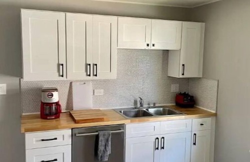 Grayslake Cabina | Lakefront Home on Gages Lake