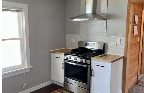 Grayslake Cabina | Lakefront Home on Gages Lake