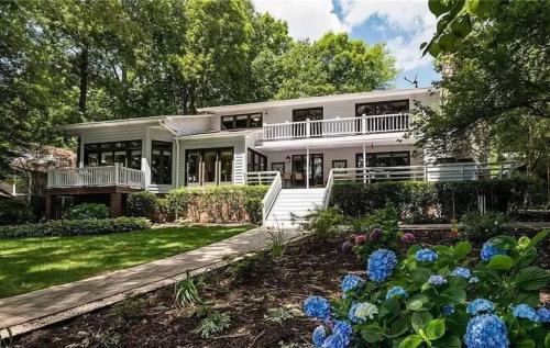 Westport Casa | Lakefront Home Private Dock Tiki Bar Firepit Shore to Please by AvantStay