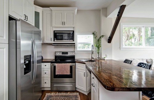 Keystone Casa | Lakefront Home's Separate Apartment in Odessa, Tampa, FL!