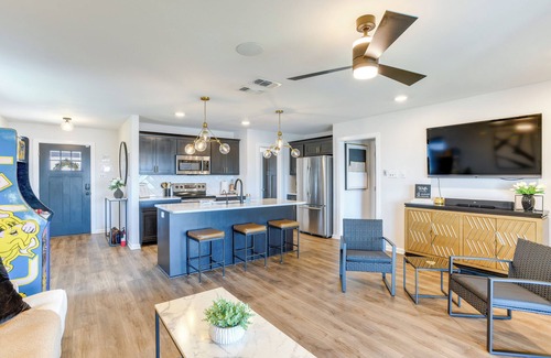 San Angelo Casa | Lakefront Home w/ Dock & Patio in San Angelo!