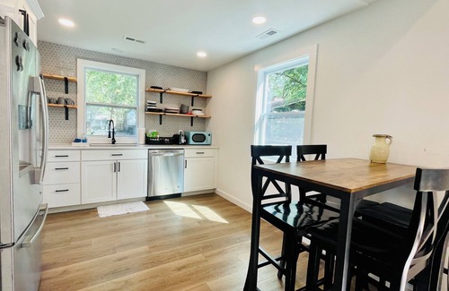 Gallatin Casa | Lakefront Home w/ Dock on Old Hickory Lake