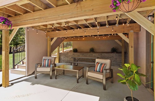 Nekoosa Casa | Lakefront Home w/sandy beach near WI Dells! Make forever family memories here!