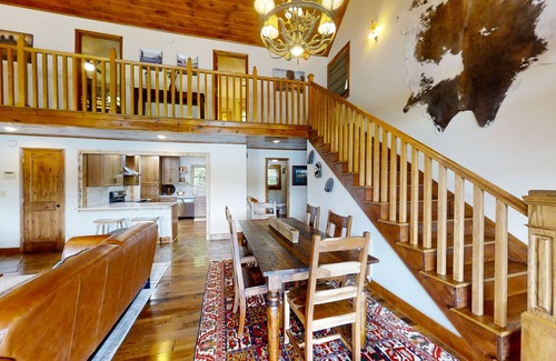 Rock Harbor Cabina | Lakefront home with amazing views, grill, fire pit, private dock, & AC