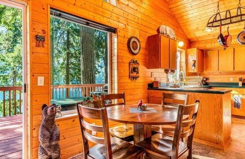 Port Angeles Cabina | Lakefront home with stunning views, private hot tub, dock & 2-story deck