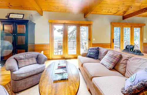 Freedom Casa | Lakefront home with a private beach, dock, grill, deck, W/D, and AC