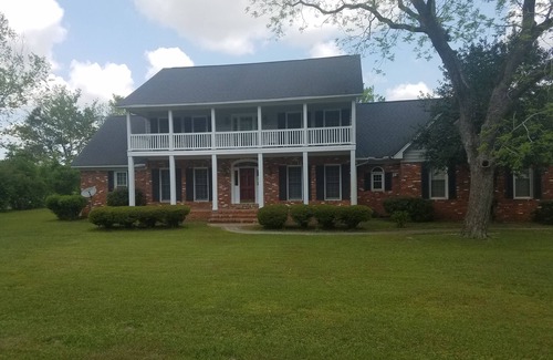 Summerton Casa | Lakefront Home *** Muelle privado *** Gran patio *** Chimenea al aire libre