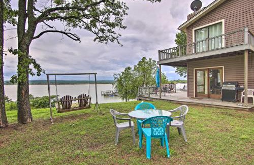 Eufaula Apartamento | Lakefront Home with Private Beach Access!