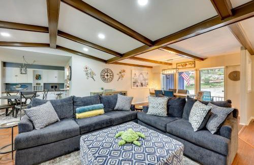 Hot Springs Village Casa | Lakefront Hot Springs Vacation Rental with Dock!