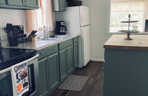 Laurens Casa | Lakefront house sleeps 5 - Lake Rabon, Laurens SC