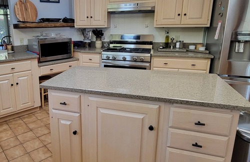 Port Austin Casa | Lakefront house with decks and gazebo, 5 bedrooms on private beach.