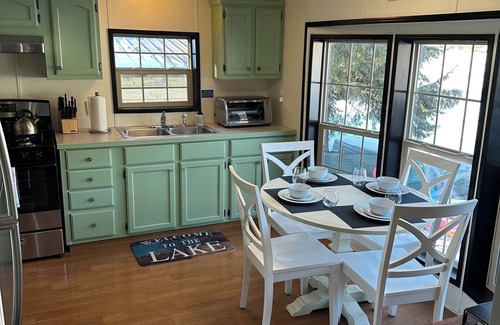 Hancock Casa | !!LAKEFRONT house with baby goats!!