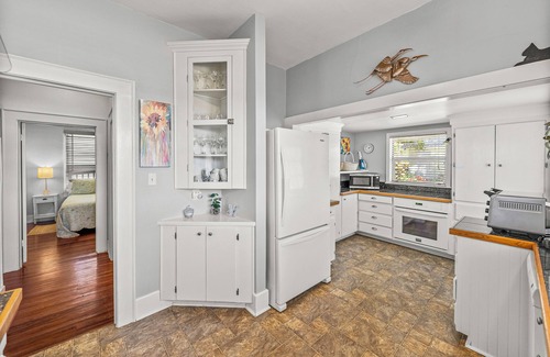 Babson Park Casa | Crooked Lake Bungalow