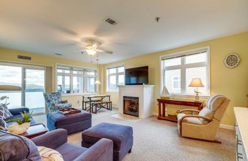 Huddleston Apartamento | Lakefront Huddleston Condo with Community Pool