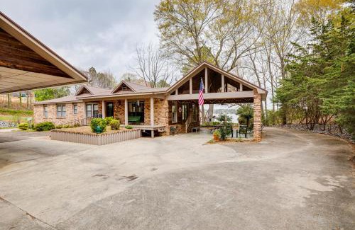 Leesburg Casa | Lakefront Leesburg Home with Private Dock and Ramp!
