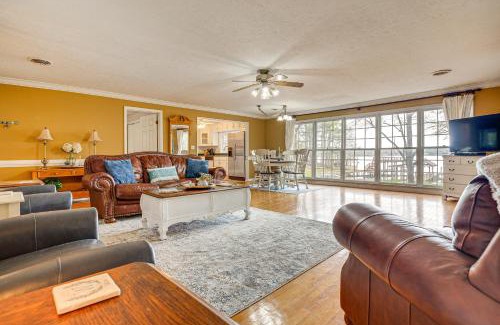 Leesburg Casa | Lakefront Leesburg Home with Private Dock and Ramp!