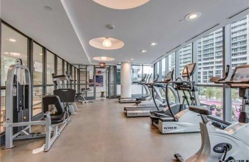 Fort York Apartamento | Lakefront living Downtown Toronto - Free Parking, Gym, Indoor Pool