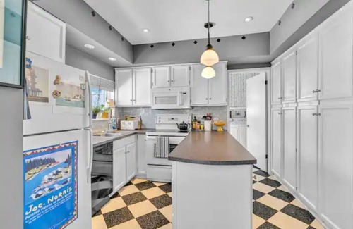 Portland Casa | Lakefront Living in the Heart of Westport/Pet Friendly!