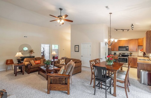 Innsbrook Condominio | Lakefront Lodge by Innsbrook Vacations!