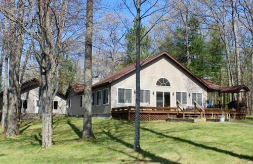 Grayling Casa | Lakefront Lodge on Shupac Lake! Pontoon/Sauna/More