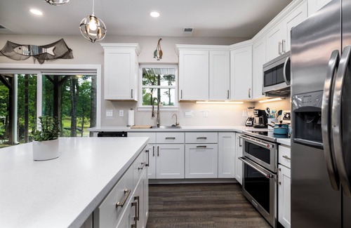 Gilbert Apartamento | Lakefront Luxury Apartment on Lake Murray ~ Next to Marina