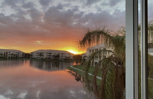 Tropical Cove Condominio | Prístino Lexington Country Club Condo